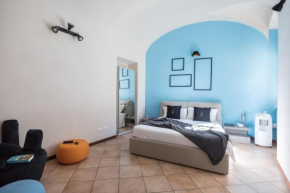 A World Aparts - 40 Sforza